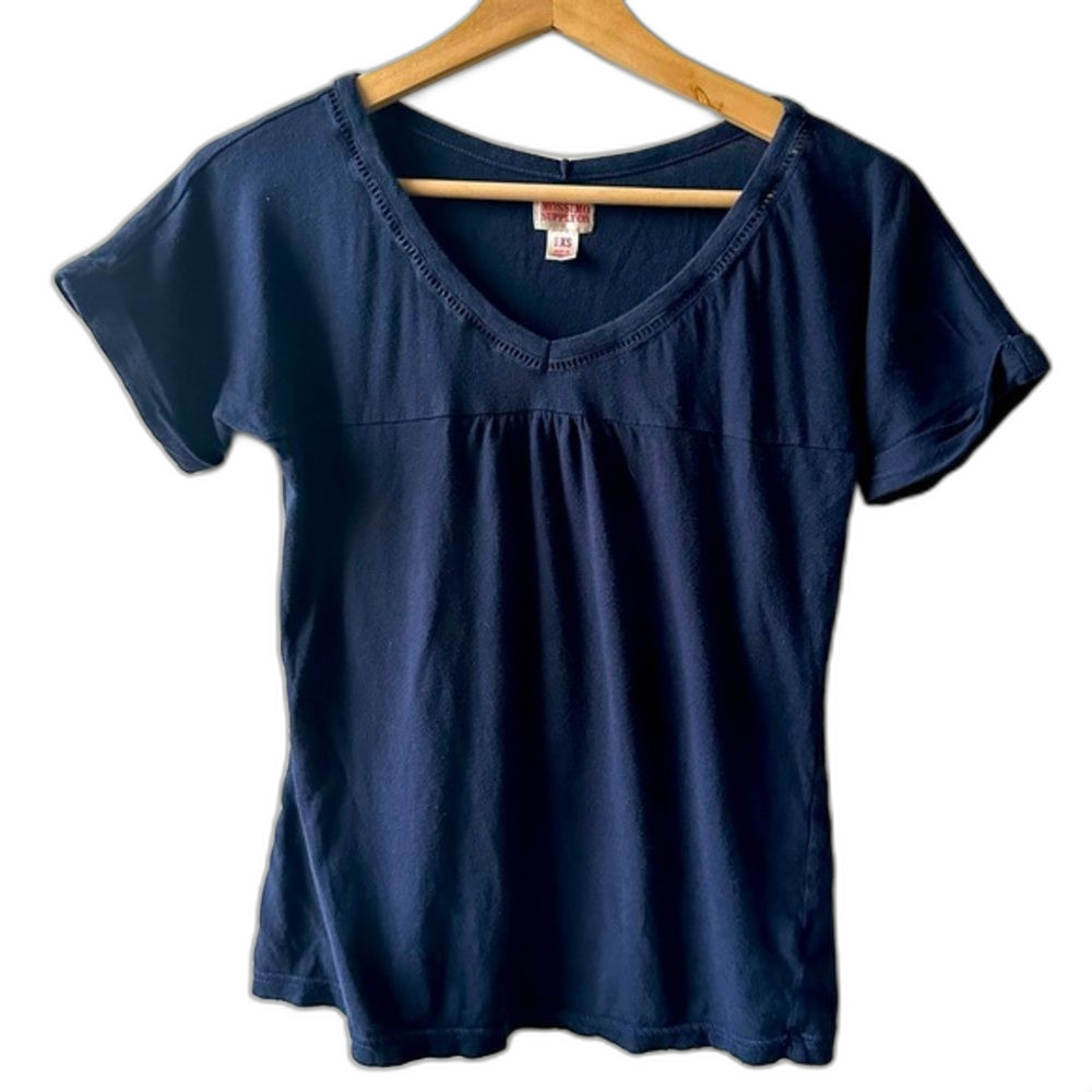 Vintage Mossimo Navy Blue V-Neck T-Shirt XS coastal Y2K 2000s minimalist cut out